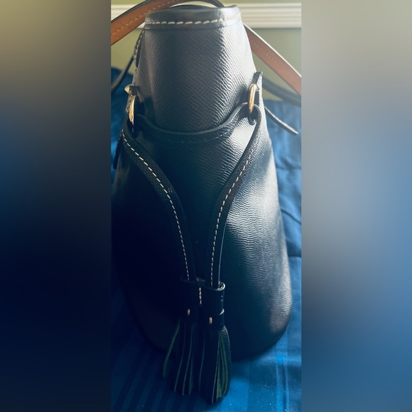 PRE LOVED DOONEY AND BOURKE PEBBLE GRAIN LEATHER BLACK TOTE - Picture 4 of 8